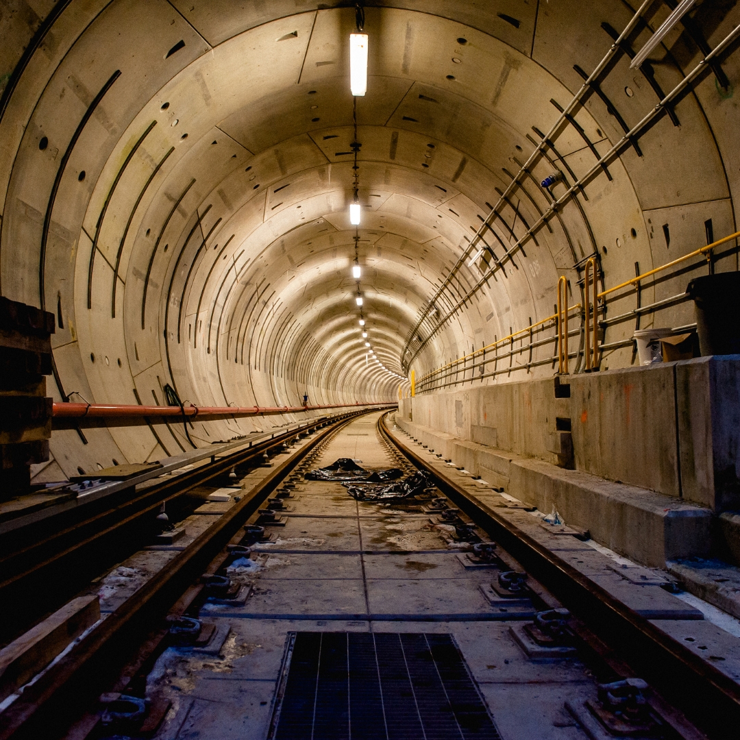 construtora de obras grandes e de infraestrutura